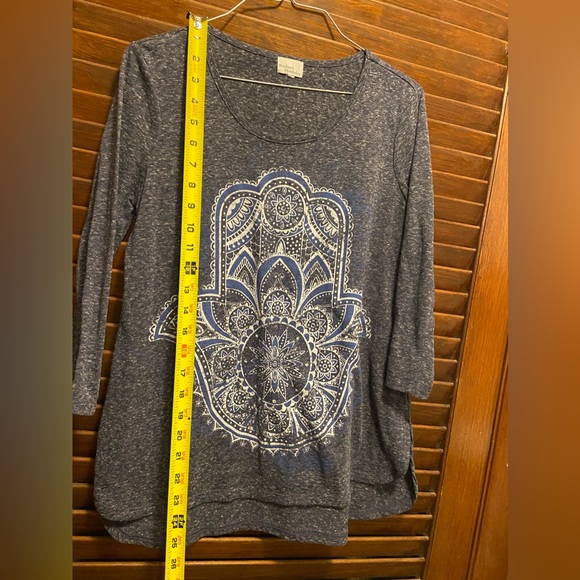 Set of 2 Relaxed/oversized (Pit to pit= 17.5 & 18”) super soft & comfy T-Shirts. - Picture 4 of 15